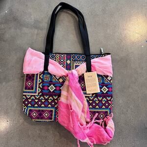 Kultura Tropika Batik Filipino zipper handbag purse tote bad accessory scarf NEW